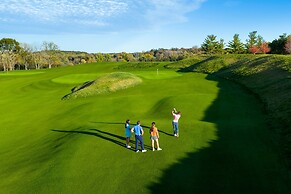 Grand Geneva Resort & Spa