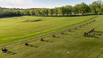 Grand Geneva Resort & Spa