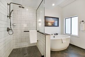 Grand Geneva Resort & Spa