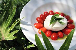 Hosteria Las Quintas Hotel