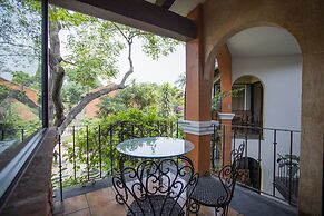 Hosteria Las Quintas Hotel