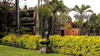 Hosteria Las Quintas Hotel