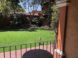 Hosteria Las Quintas Hotel