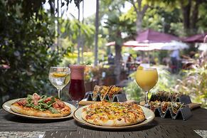 Hosteria Las Quintas Hotel