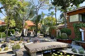 Hosteria Las Quintas Hotel