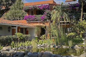 Hosteria Las Quintas Hotel