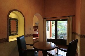 Hosteria Las Quintas Hotel