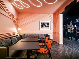 Tribe Paris Batignolles
