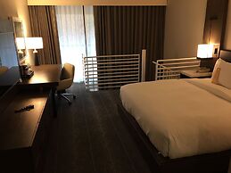 Hilton Peachtree City Atlanta Hotel & Conference Center