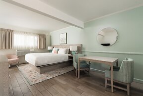 Inn By The Harbor