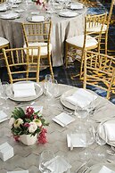 The Allegro Royal Sonesta Hotel Chicago Loop