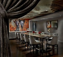 The Allegro Royal Sonesta Hotel Chicago Loop