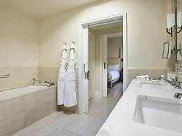 Hotel Bel-Air - Dorchester Collection