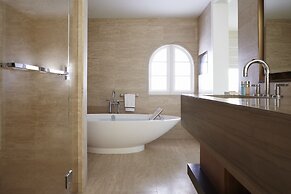 Hotel Bel-Air - Dorchester Collection