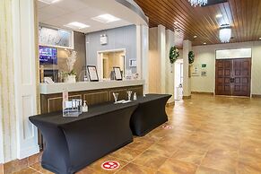 Quality Inn & Suites Downtown