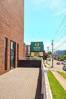 Quality Inn & Suites Downtown