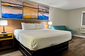 Days Inn by Wyndham Sarasota I-75