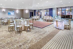 Crowne Plaza Los Angeles Harbor Hotel by IHG