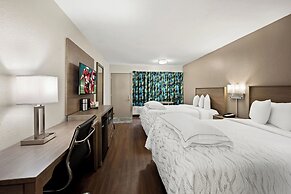 Red Roof Inn PLUS+ & Suites Naples Downtown-5th Ave S