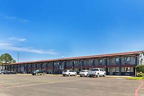 Econo Lodge Inn & Suites Sealy