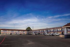 Econo Lodge Inn & Suites Sealy