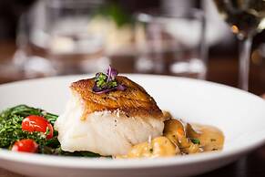 DoubleTree by Hilton Spokane City Center