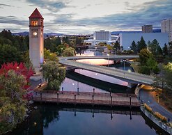 DoubleTree by Hilton Spokane City Center