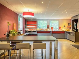 Ibis Jouy en Josas Velizy