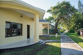 Sunbird Nkopola Lodge