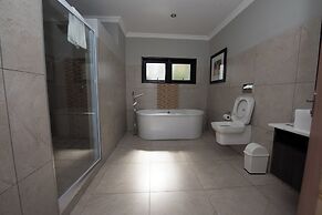 Sunbird Nkopola Lodge