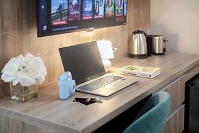 Olympia Hotel By Lodgo
