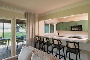 Royal Lahaina Resort & Bungalows