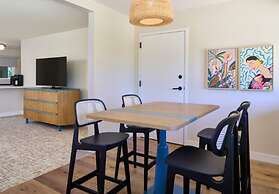 Royal Lahaina Resort & Bungalows