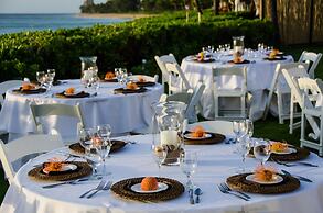Royal Lahaina Resort & Bungalows