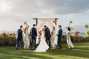 Royal Lahaina Resort & Bungalows
