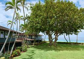 Royal Lahaina Resort & Bungalows