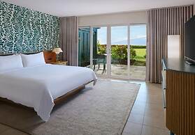Royal Lahaina Resort & Bungalows
