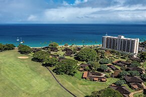 Royal Lahaina Resort & Bungalows