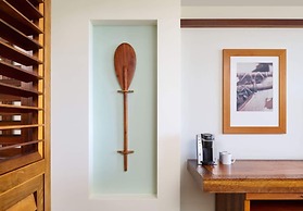 Royal Lahaina Resort & Bungalows