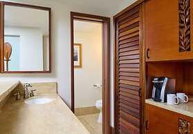 Royal Lahaina Resort & Bungalows