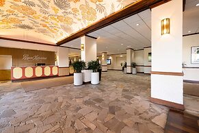 Royal Lahaina Resort & Bungalows