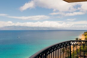 Royal Lahaina Resort & Bungalows