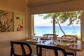 Royal Lahaina Resort & Bungalows