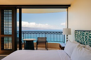 Royal Lahaina Resort & Bungalows