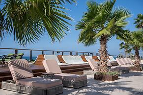 Dan Accadia Hotel