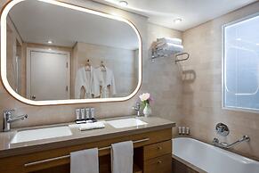 Dan Accadia Hotel