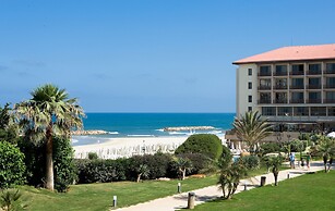 Dan Accadia Hotel
