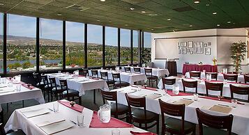 Coast Wenatchee Center Hotel