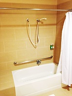 Coast Wenatchee Center Hotel