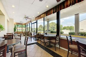 Days Inn by Wyndham Hoover Birmingham